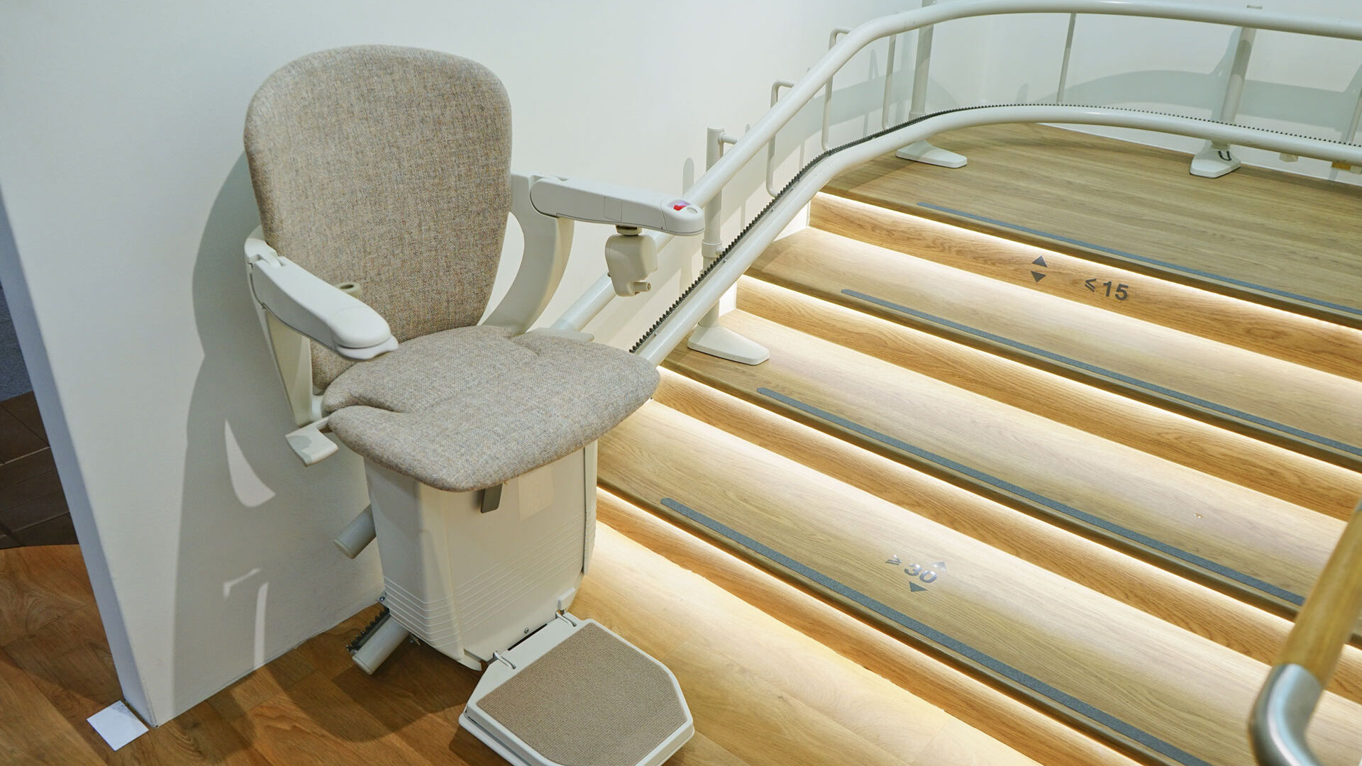 Gebrauchter Treppenlift Gebrauchte Treppenlifte als Alternative zum Neukauf