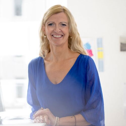 Sibille Schlößer, erfahrene Treppenlift-Beraterin bei unserem Partner, der Wokon GmbH