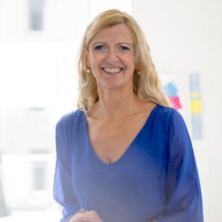 Sibille Schlößer, erfahrene Treppenlift-Beraterin bei unserem Partner, der Wokon GmbH