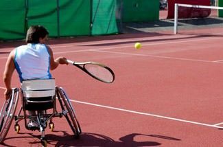 Tennis als eines der Freizeitangebote für Menschen mit Behinderung
