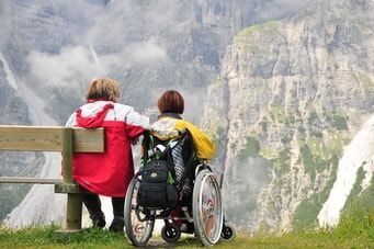 In barrierefreie Unterkuenften gemeinsam die Welt erkunden Barrierefreie Unterkuenfte Welt erkunden