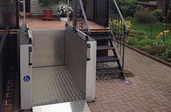 Ein Hublift als Alternative zur Treppenraupe Ein Alternative zur Treppenraupe ist ein Hublift