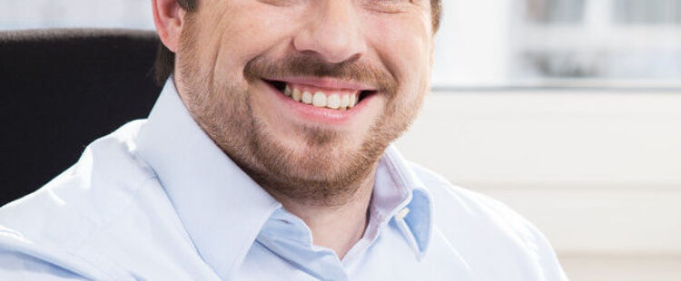 Tobias Bonk Treppenlift-Berater bei Wokon für Voraussetzungen für den Treppenlift-Einbau