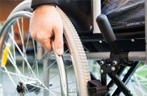 Bei Behinderungen sind Treppenlifte eine große Hilfe für den Alltag