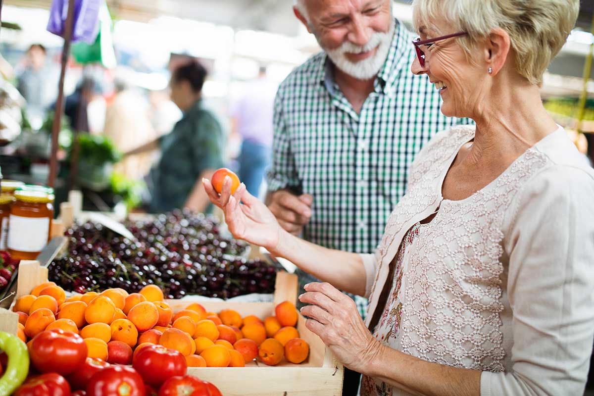 La vie dans la vieillesse: la bonne nutrition dans la vieillesse